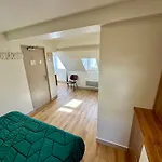 Zora Hotel *